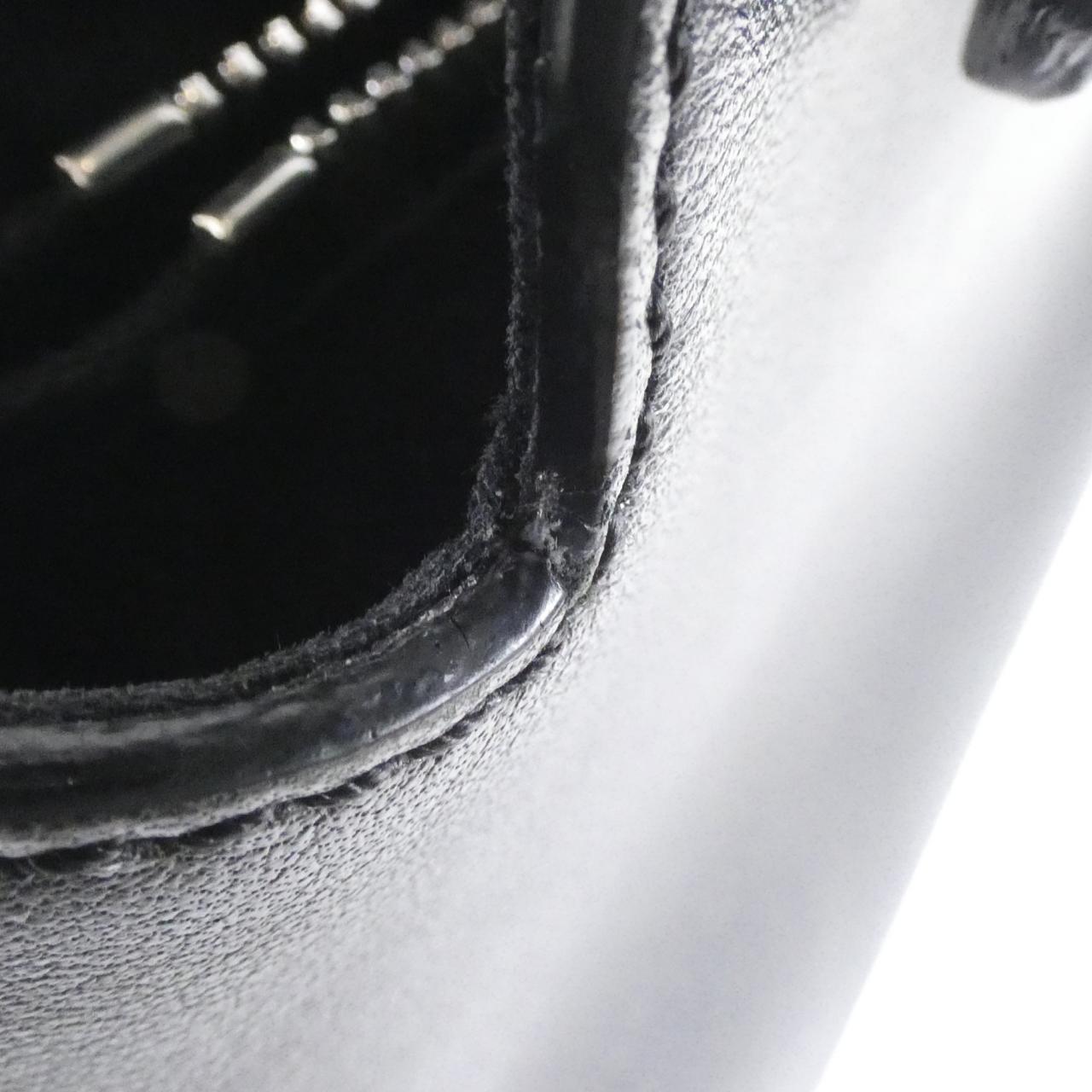 フェンディ バイ ザ ウェイ ミディアム 8BL146 1D5 バッグ