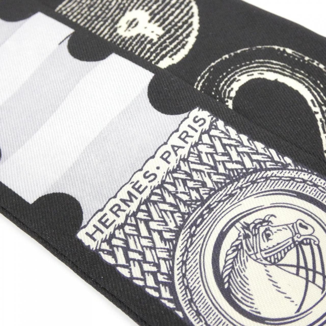 エルメス INVENTAIRE POETIQUE DE BRIDES A BLOC ツイリー 064288S スカーフ