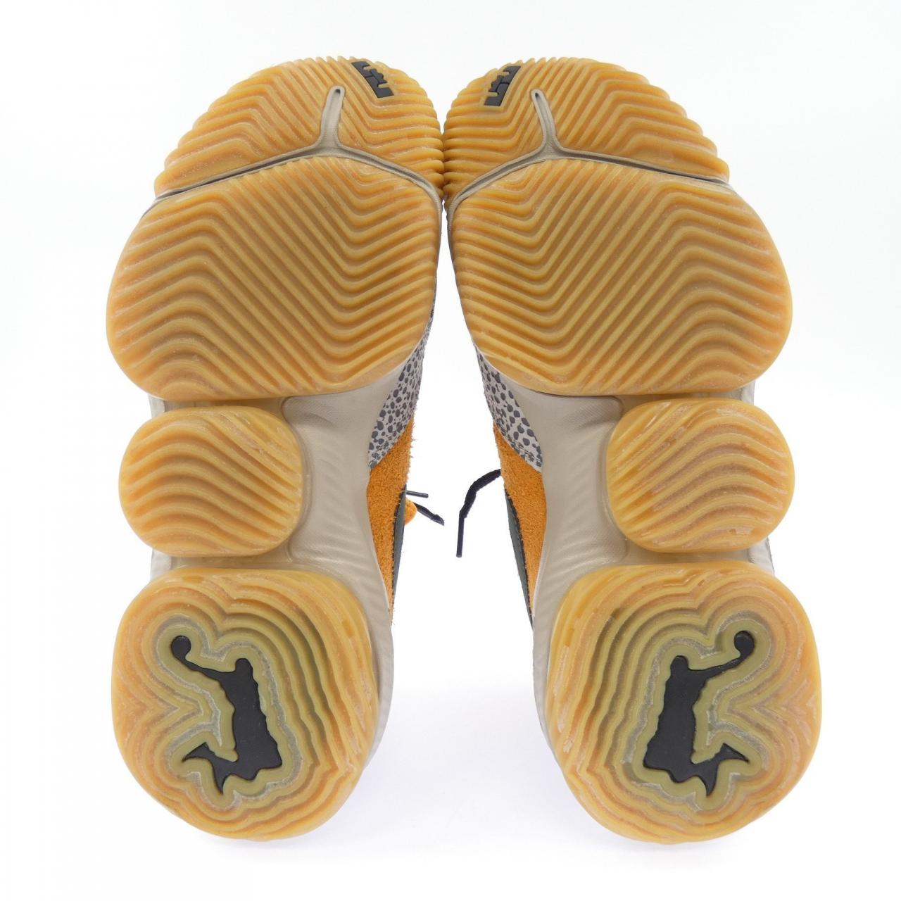 ナイキ NIKE CD9471-800 スニーカー