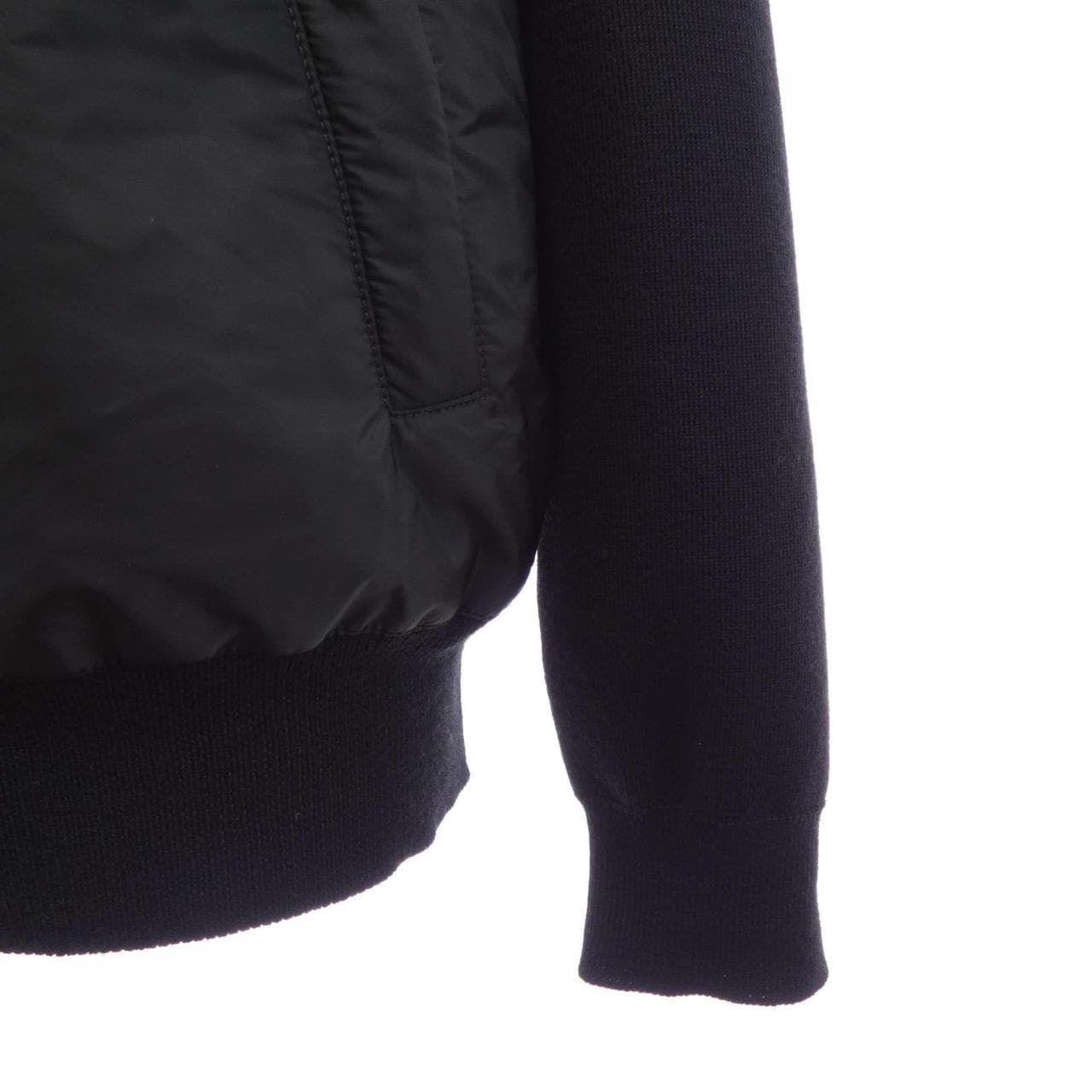プラダ PRADA トライアングルロゴ UMG116 R212 U98 ブルゾン