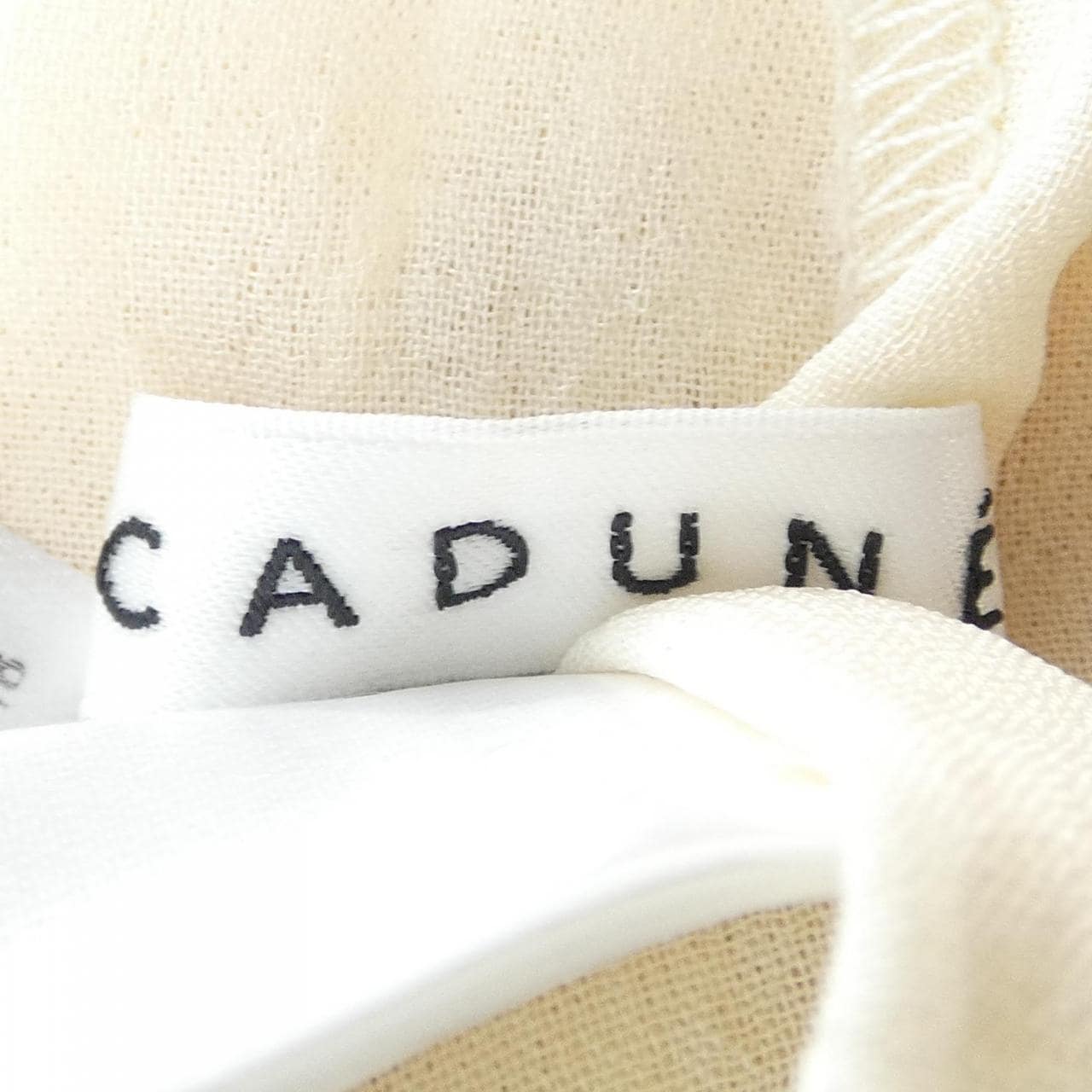 CADUNE Vest