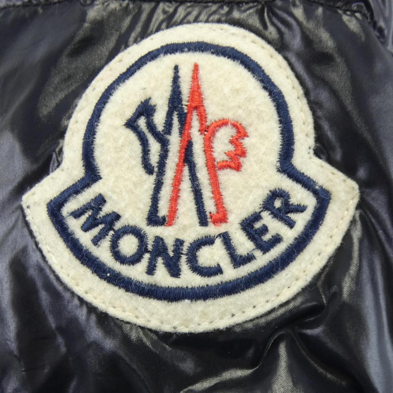 モンクレール MONCLER 46313/50 ダウンジャケット