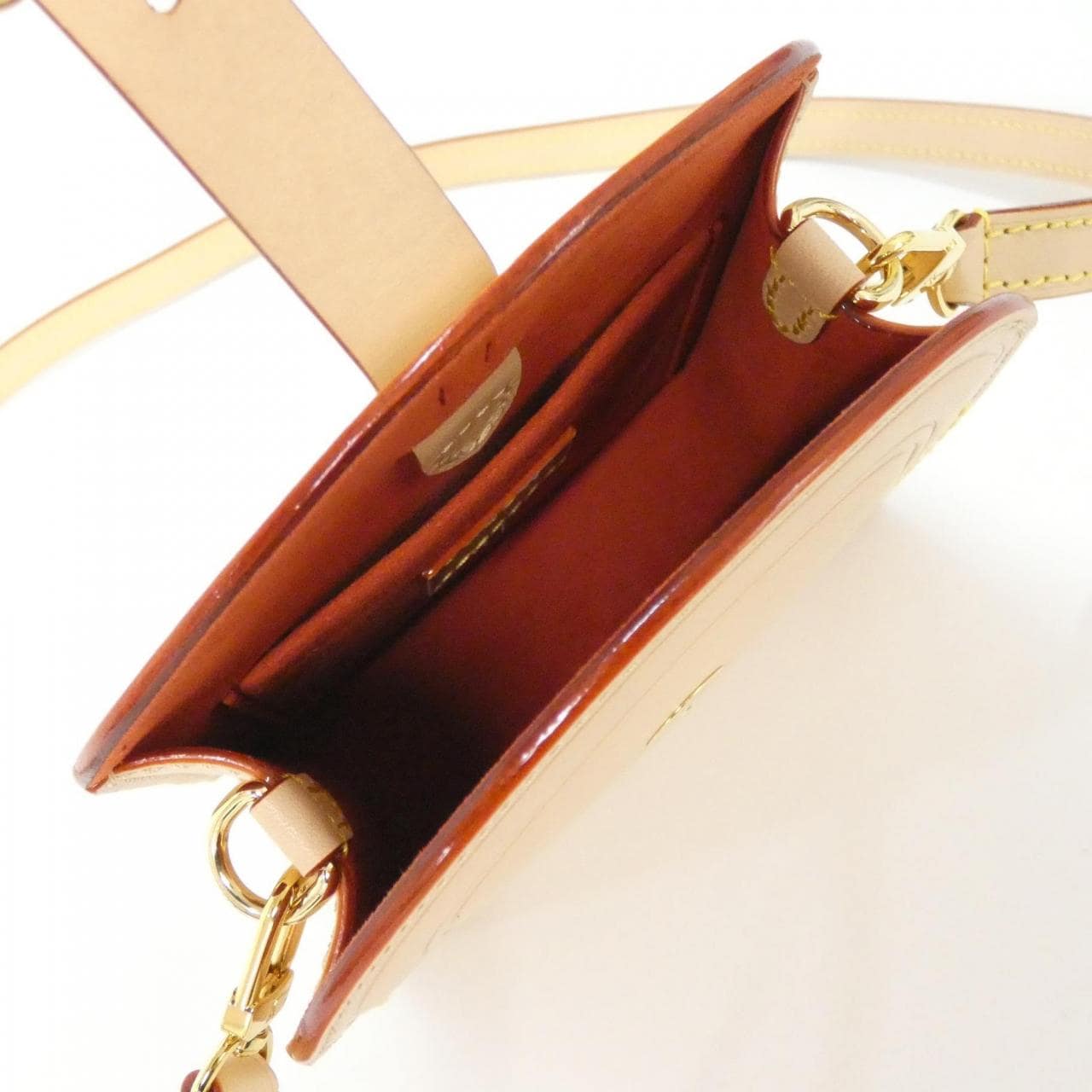 ルイヴィトン ネームタグ XLクラッチ M82225 ショルダーバッグ