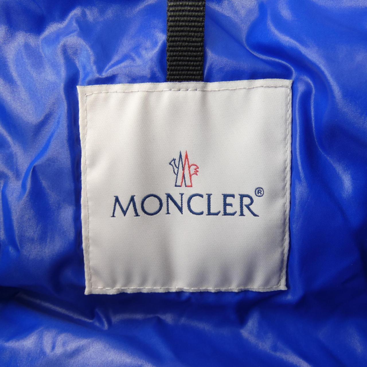 モンクレール MONCLER ダウンジャケット