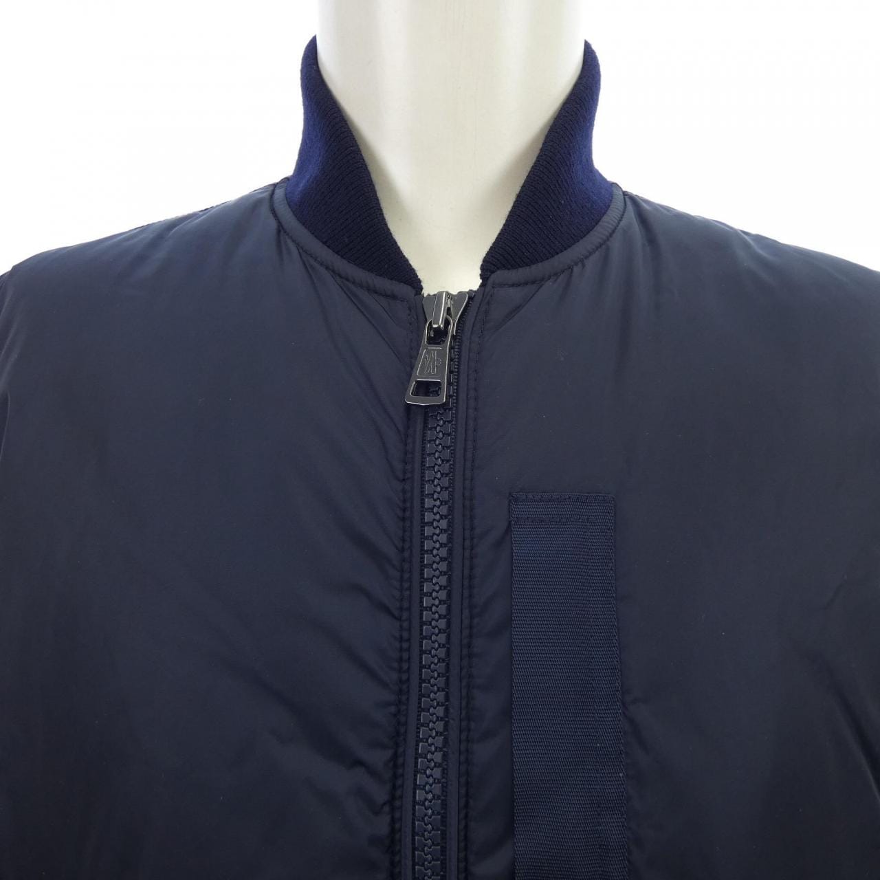 モンクレール MONCLER ダウンジャケット