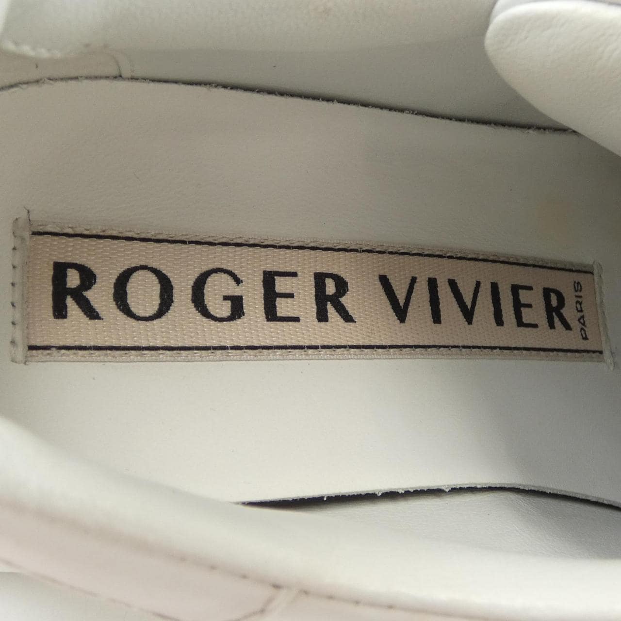 ROGER VIVIER Vivier Sneakers