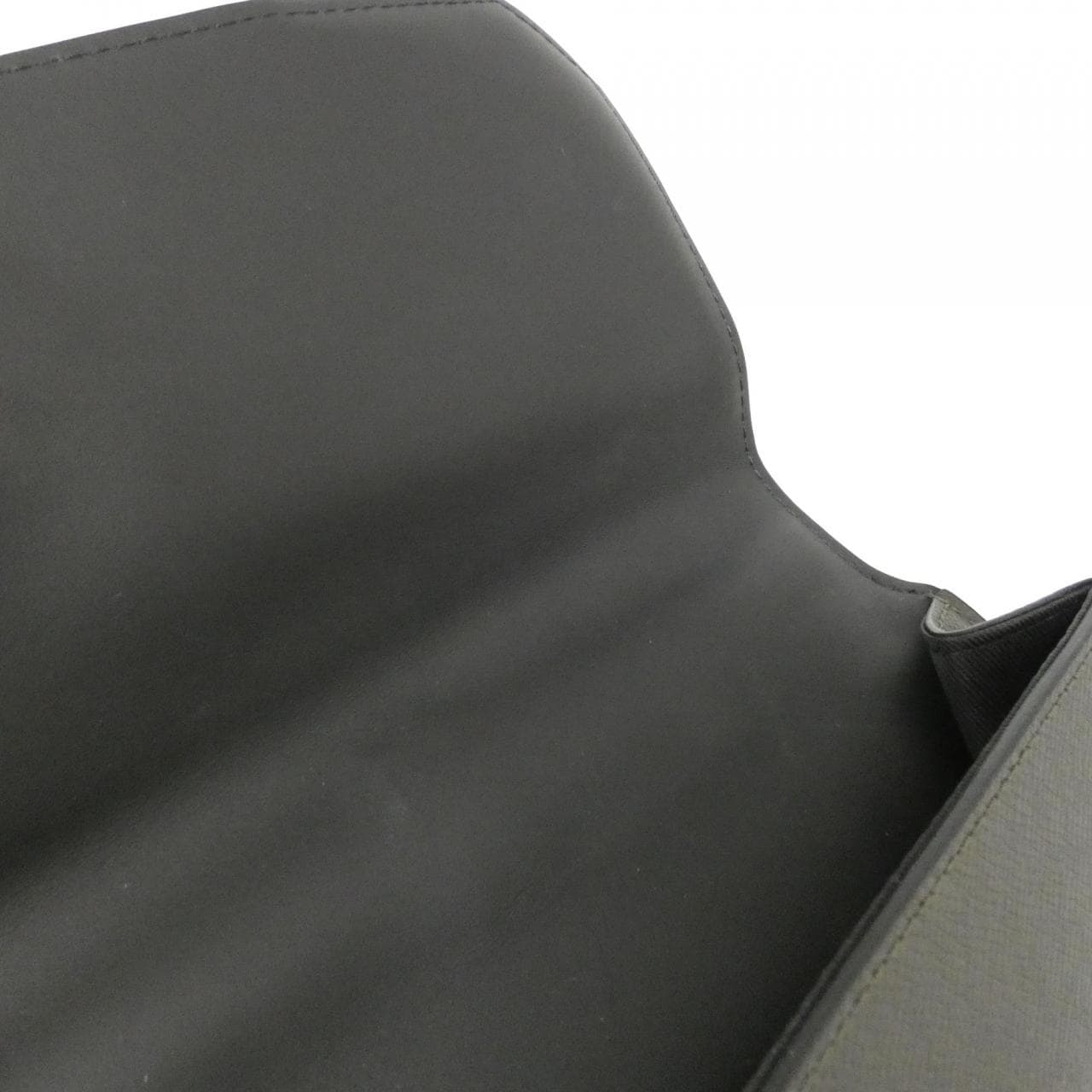 ルイヴィトン モノグラム＋タイガ ロビュスト ブリーフケ 2020AW M30591 バッグ