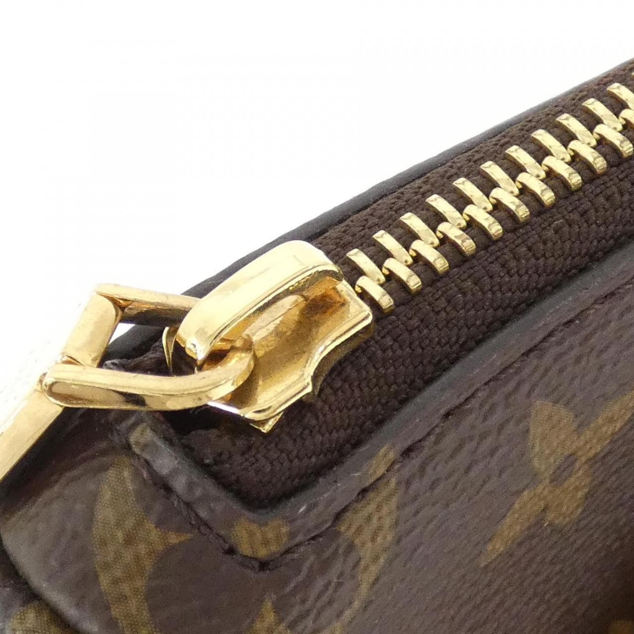 LOUIS VUITTON Monogram Mabillon M41679 单肩包