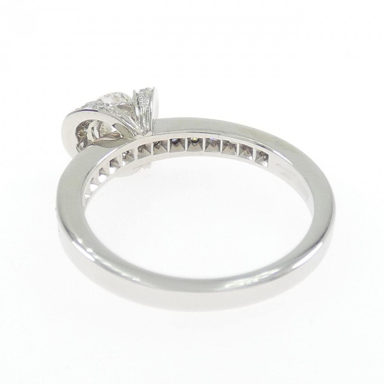 ティファニー リボン リング 0.43CT H VS1 3EXT