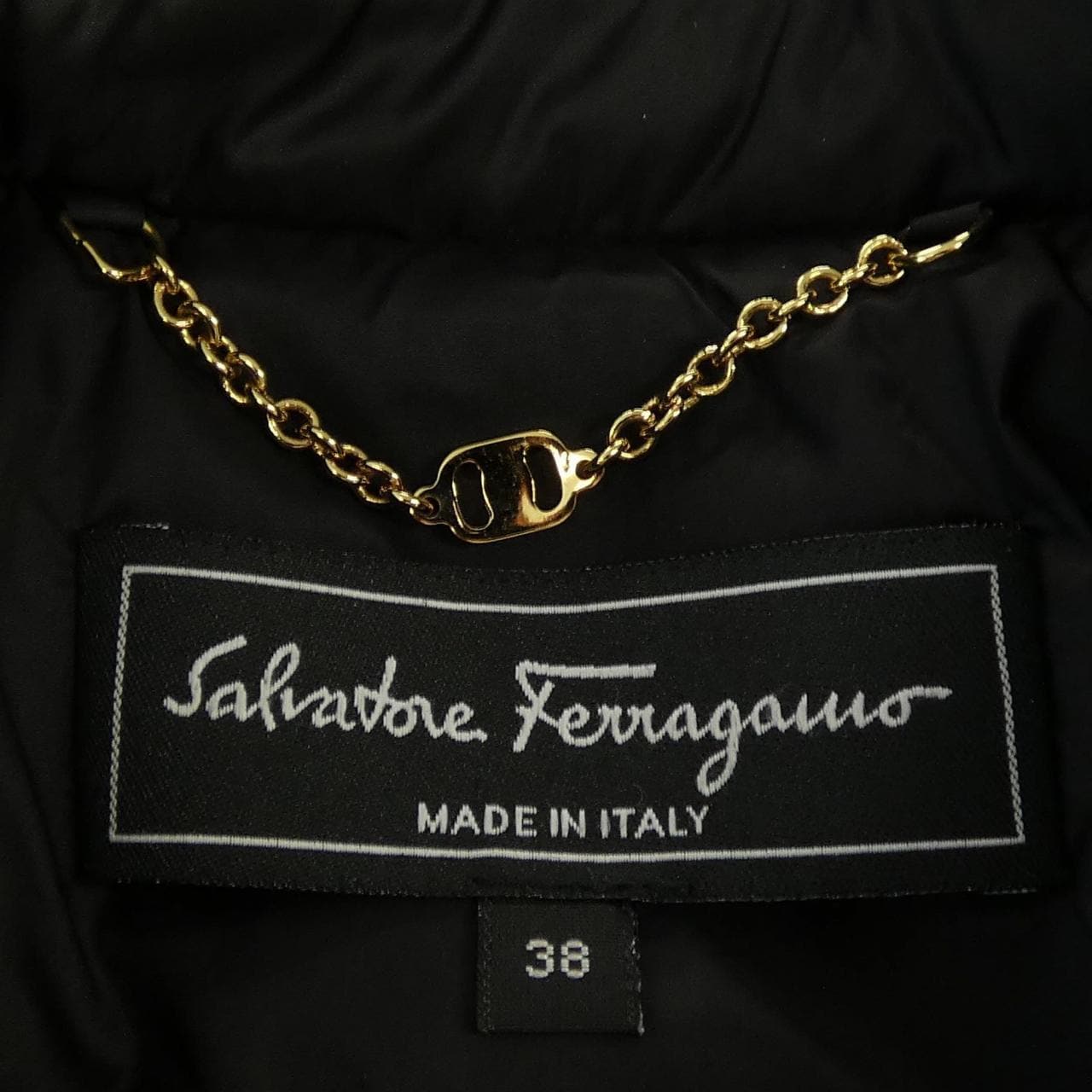 サルヴァトーレフェラガモ SALVATORE FERRAGAMO ダウンジャケット