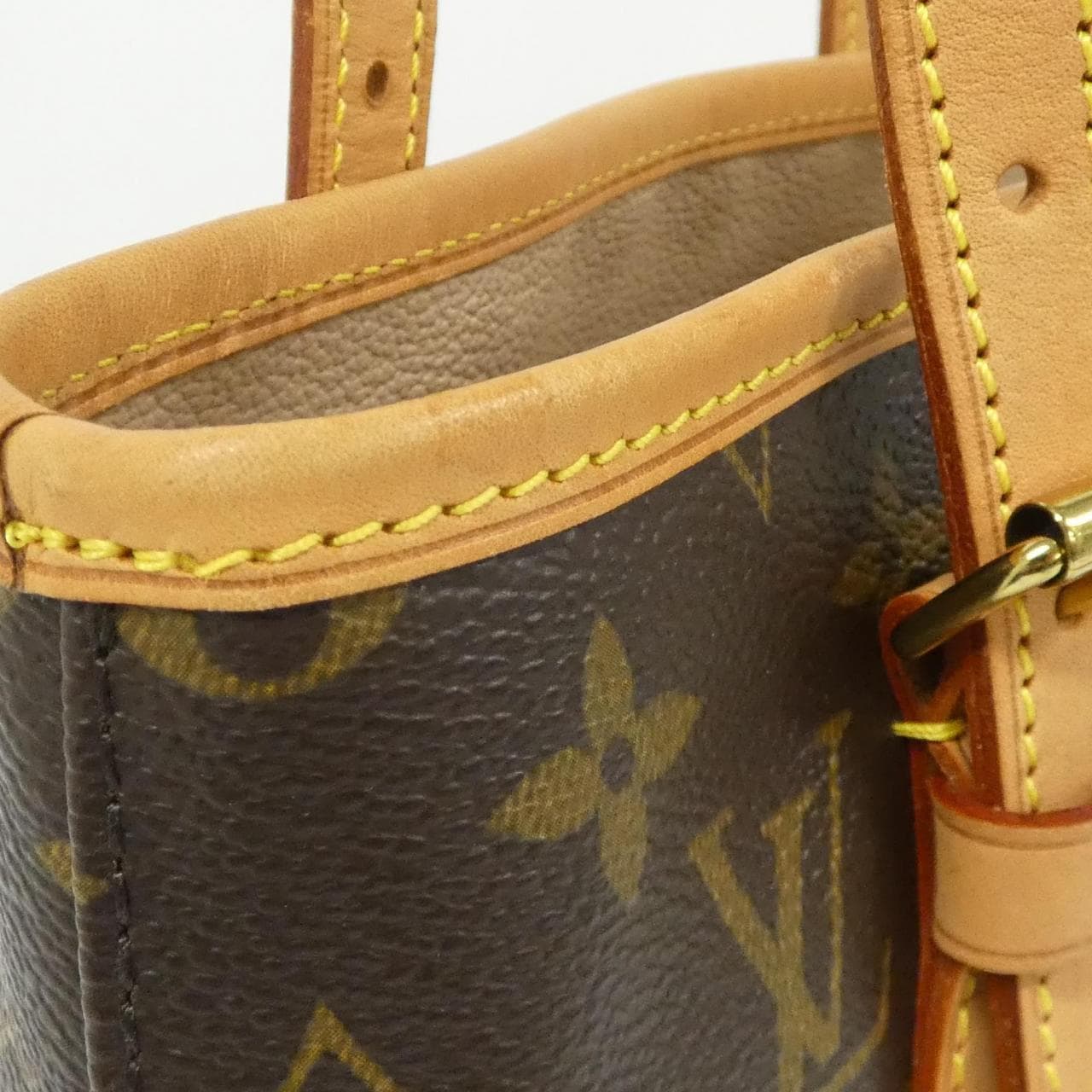 ルイヴィトン モノグラム プチ バケット M42238 ショルダーバッグ