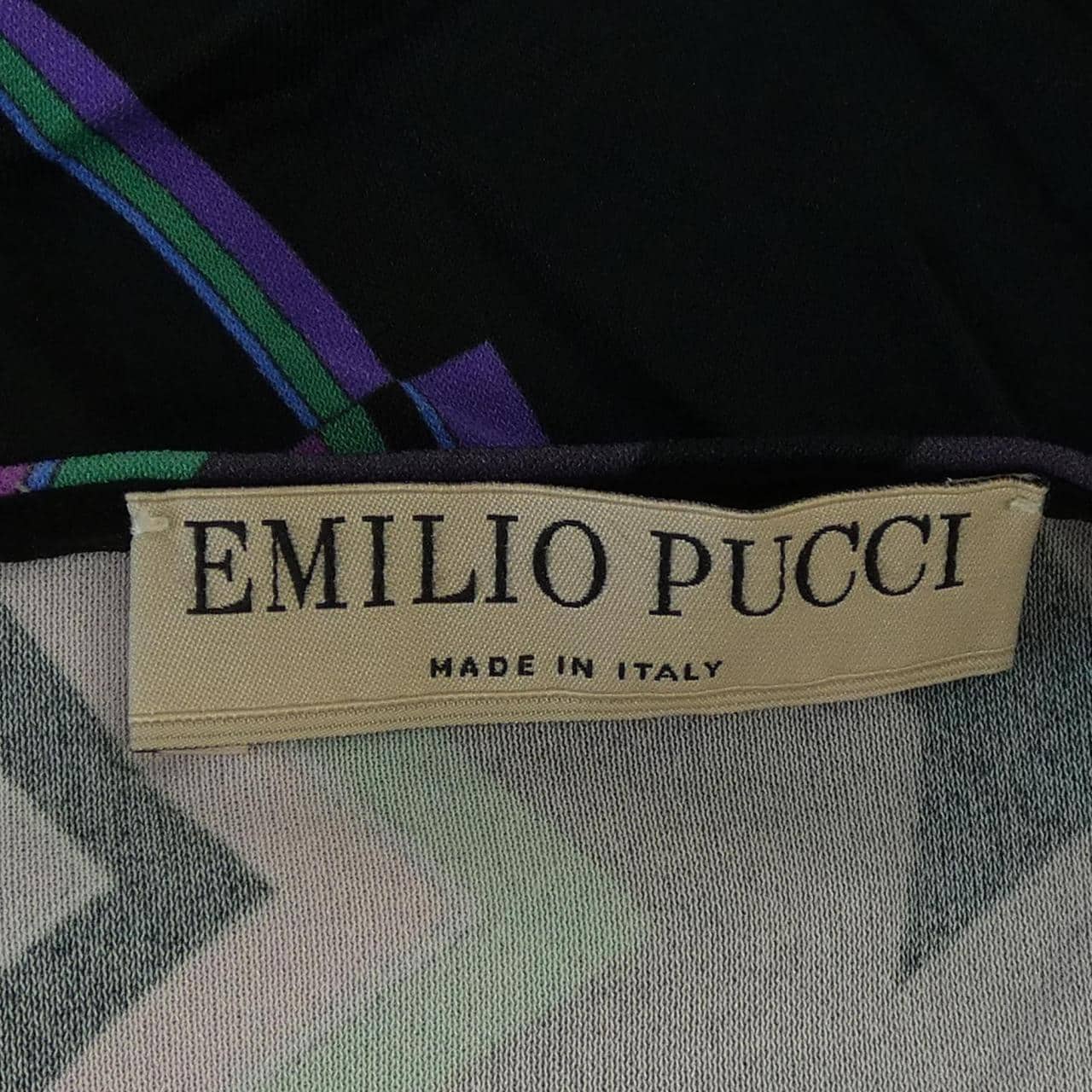 エミリオプッチ EMILIO PUCCI トップス
