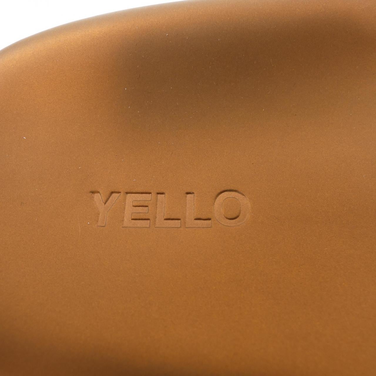 YELLO サンダル