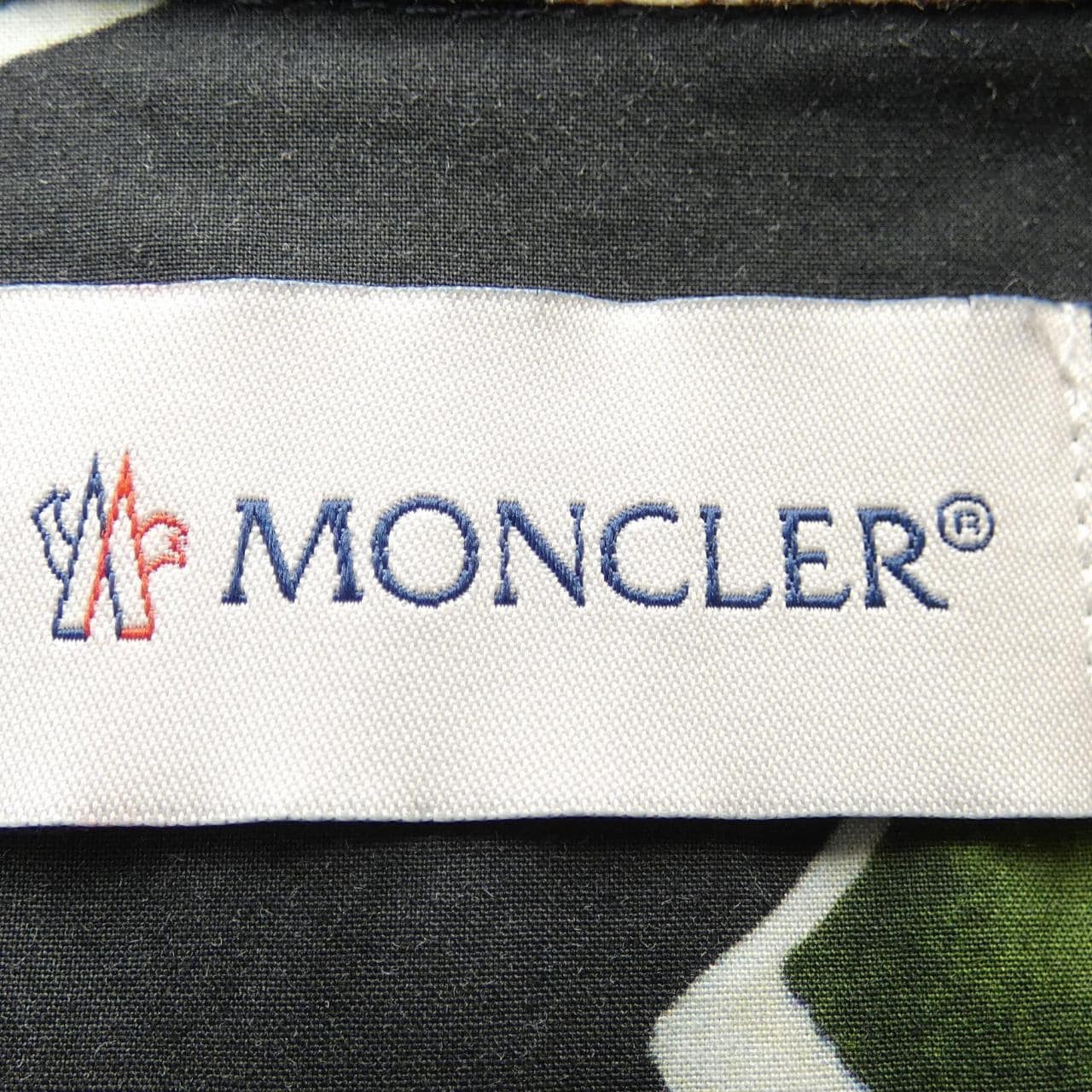 モンクレール MONCLER 10912F00006 S／Sシャツ