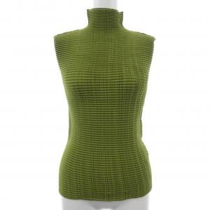 イッセイミヤケ ISSEY MIYAKE トップス