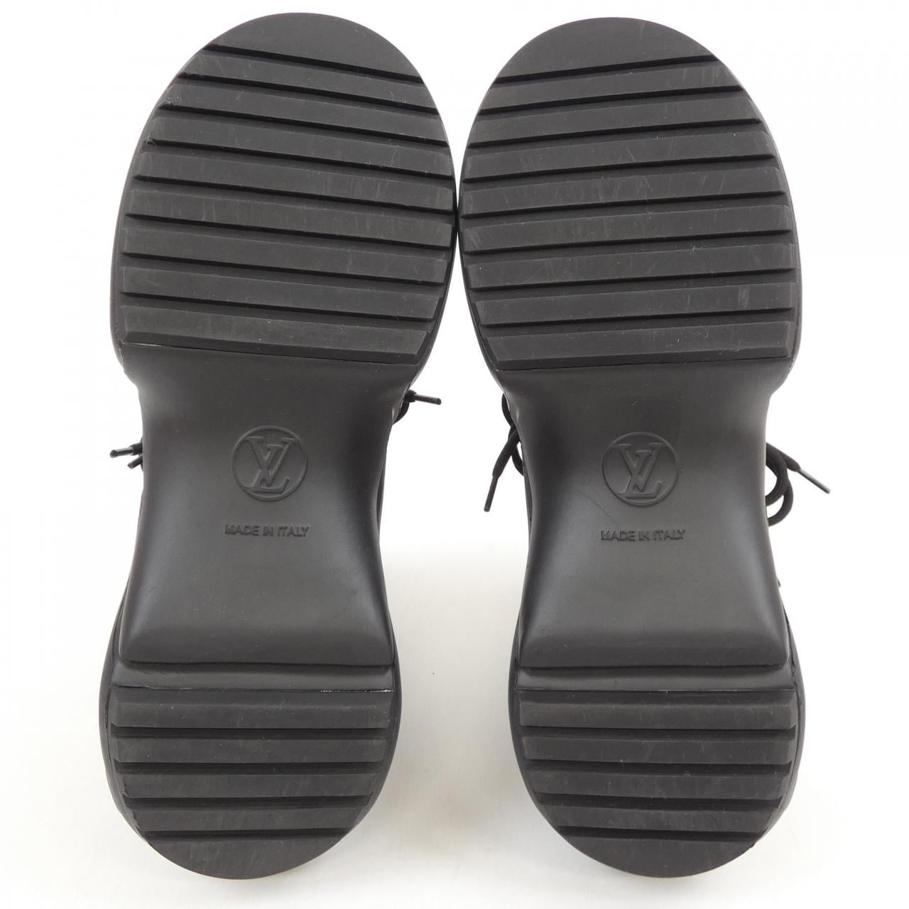 ルイヴィトン LOUIS VUITTON パテントモノグラムキャンバス アークライトライン スニーカー