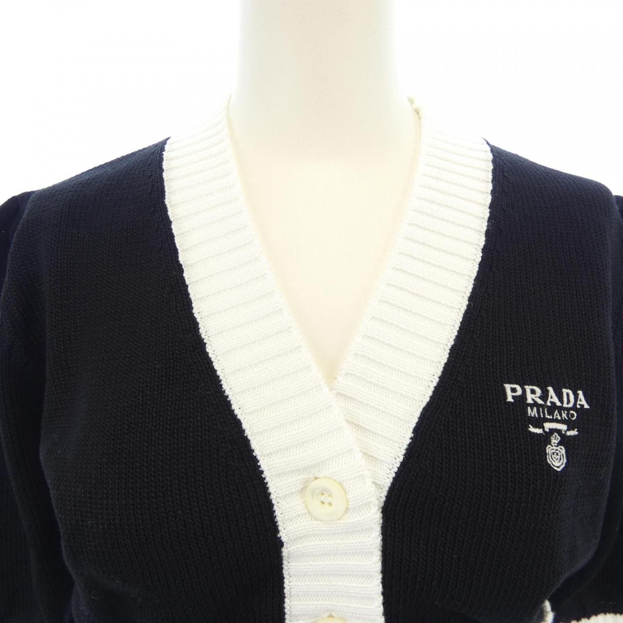 プラダ PRADA クロップド セミラグランショルダー P25I04 S211 1ZO5 カーディガン