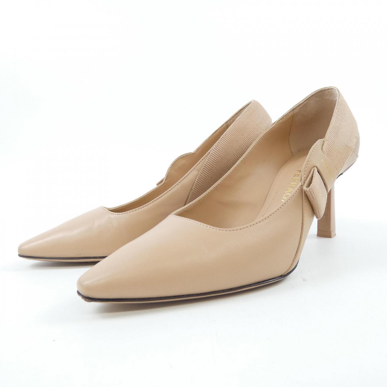 フェラガモ FERRAGAMO パンプス