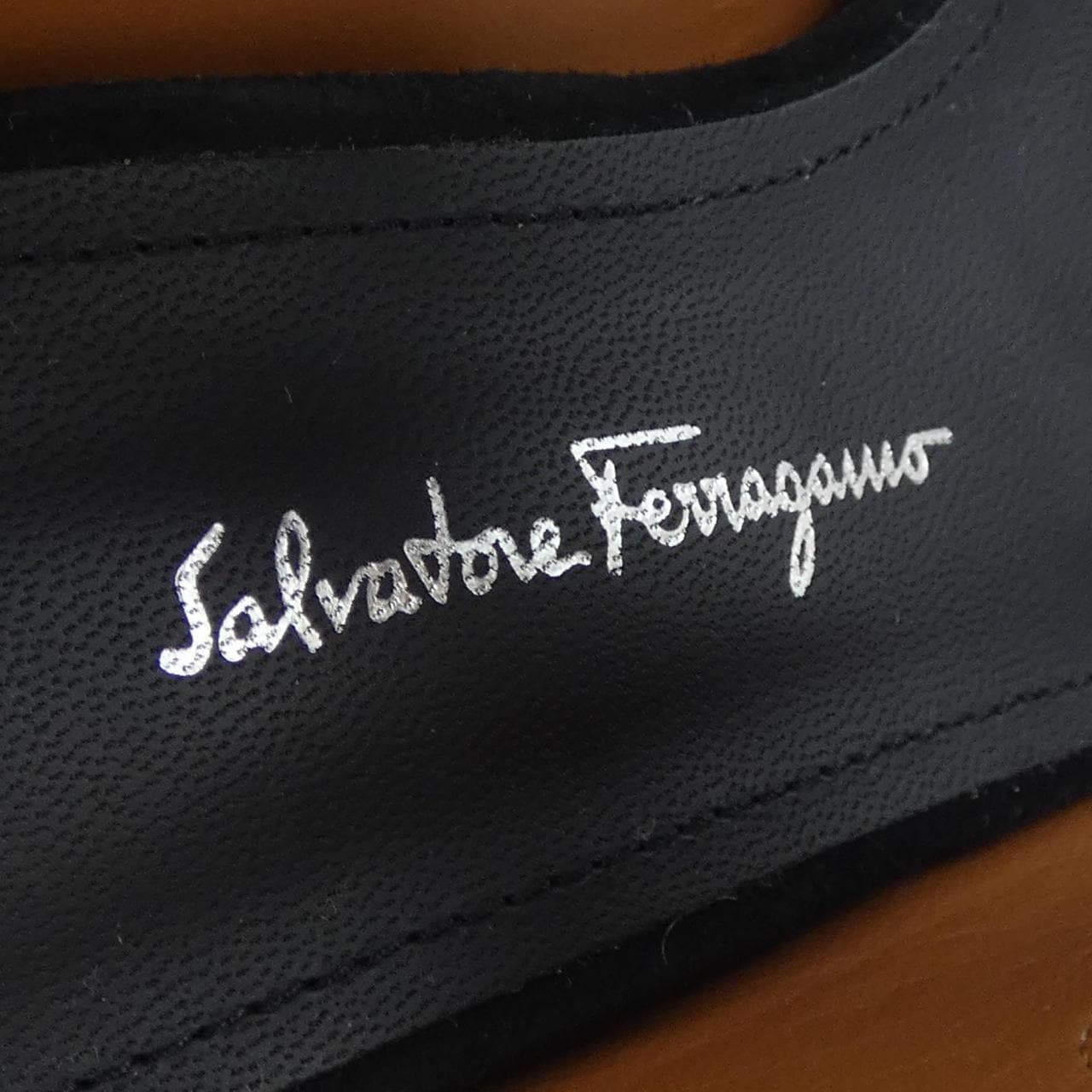 サルヴァトーレフェラガモ SALVATORE FERRAGAMO サンダル