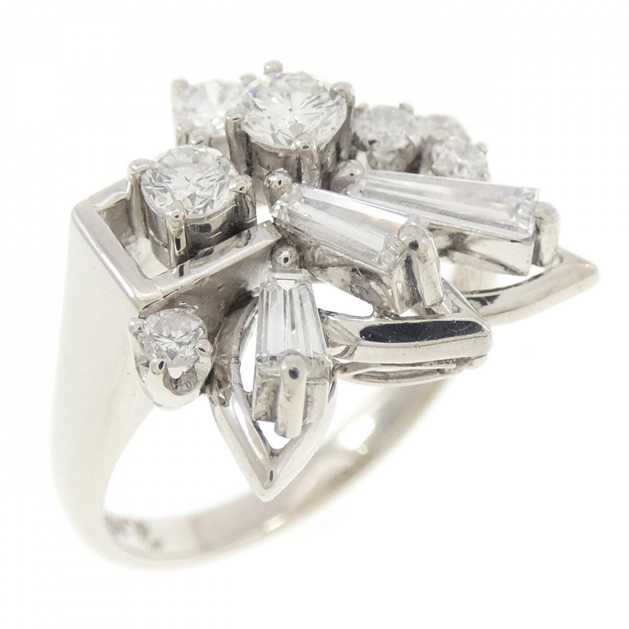 PT900 ダイヤモンド リング 0.66CT