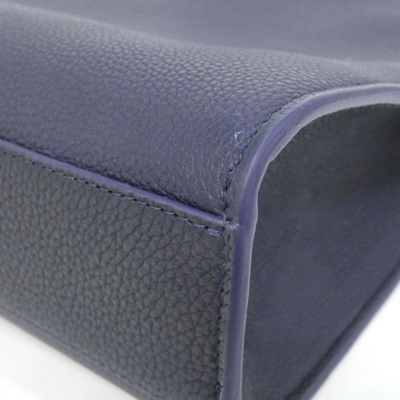 サルヴァトーレフェラガモ HUG 24 1683 バッグ