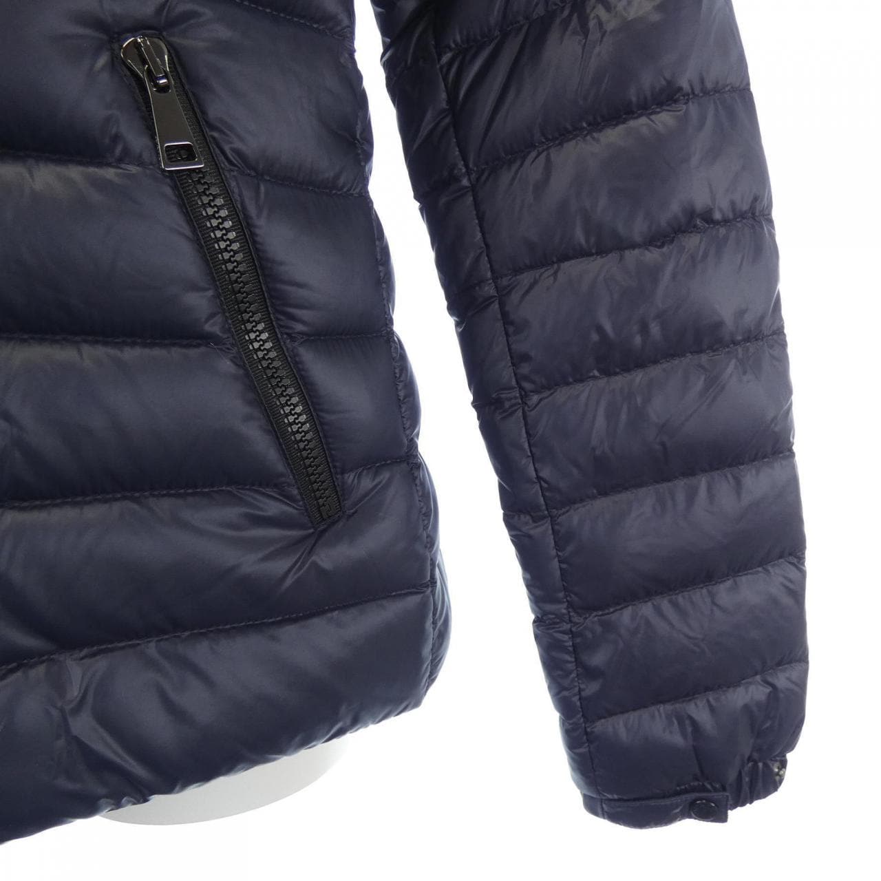 モンクレール MONCLER ダウンジャケット