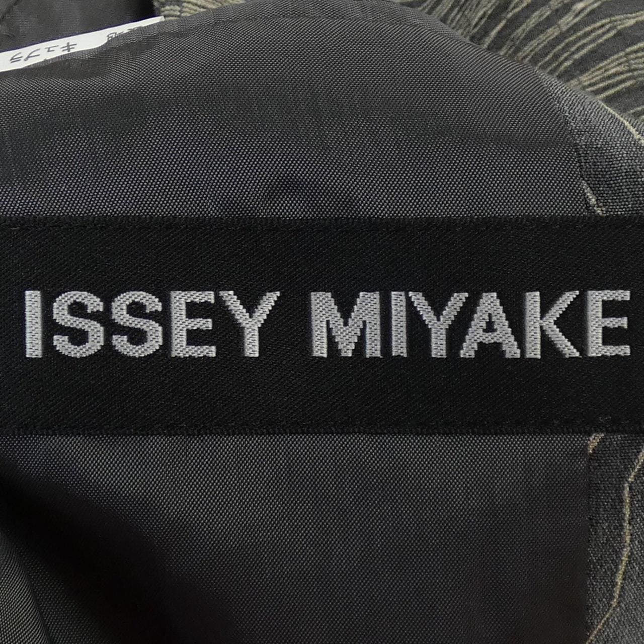 イッセイミヤケ ISSEY MIYAKE ジャケット