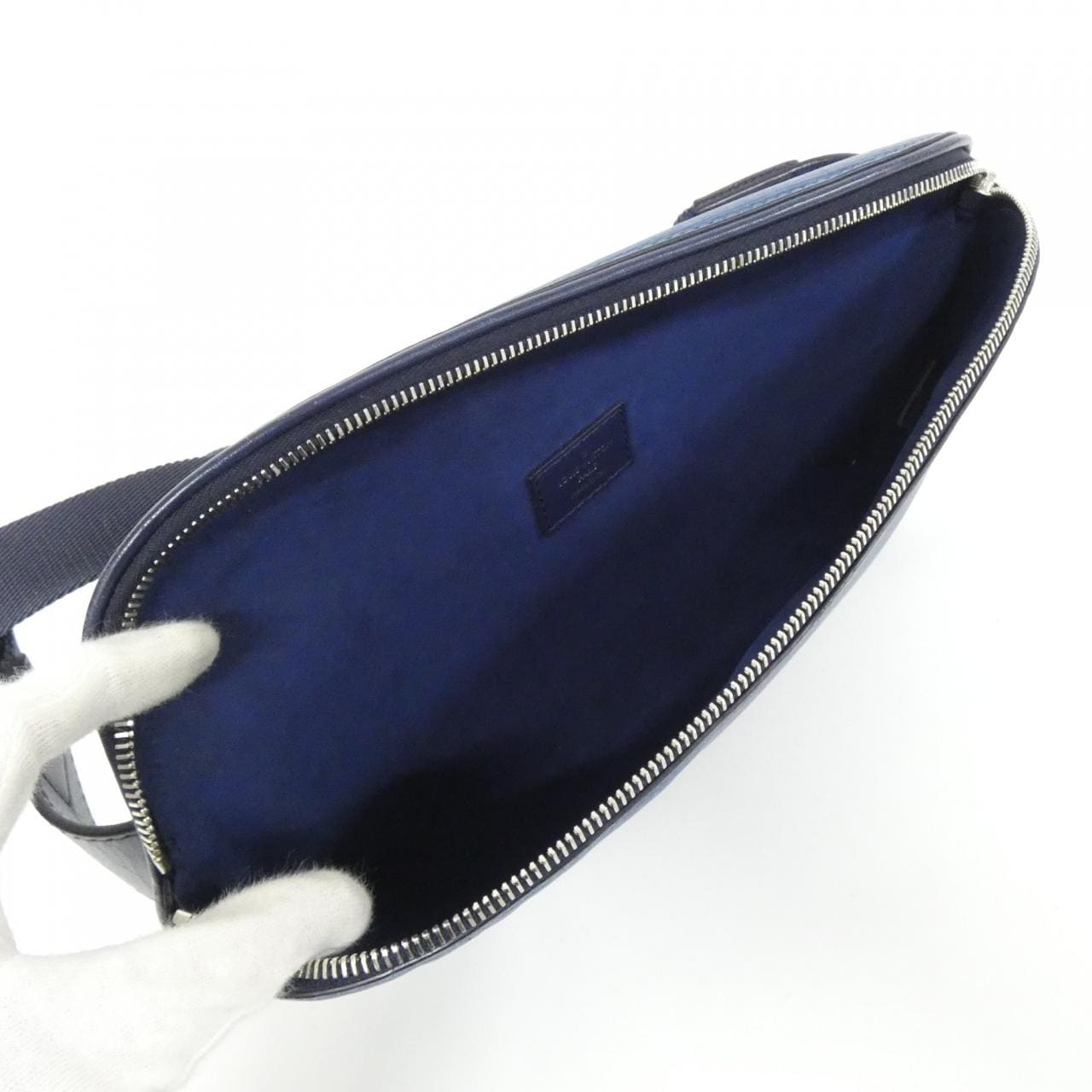 ルイヴィトン エピ(LVサークル) バムバッグ  2018SS M53301 ショルダーバッグ