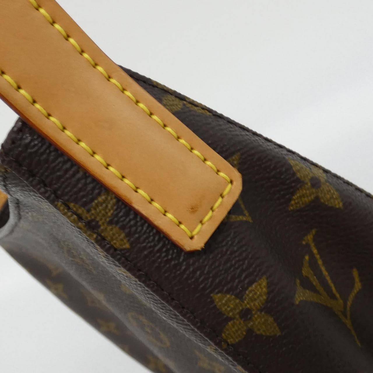 ルイヴィトン モノグラム ルーピング MM M51146 ショルダーバッグ