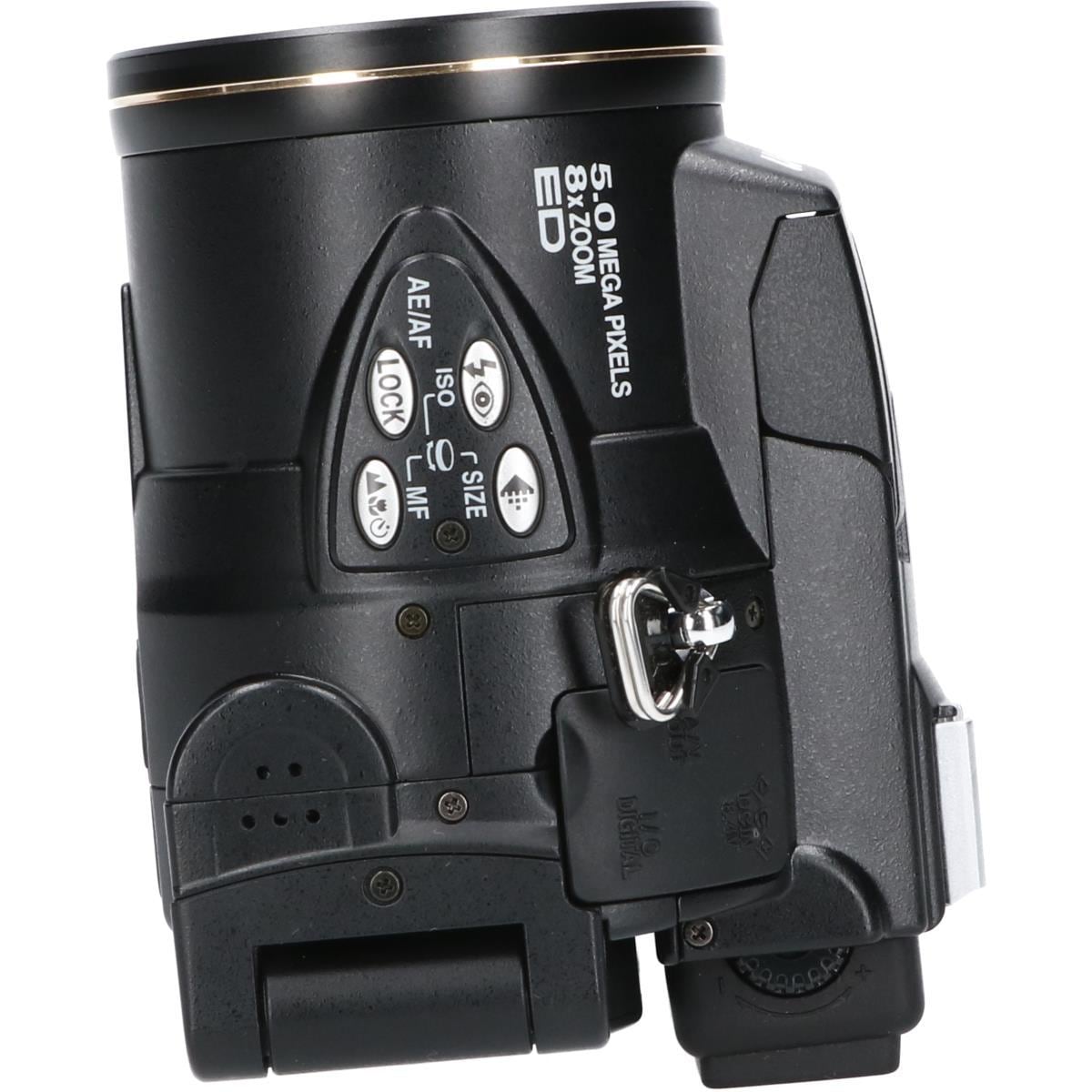 NIKON COOLPIX 5700