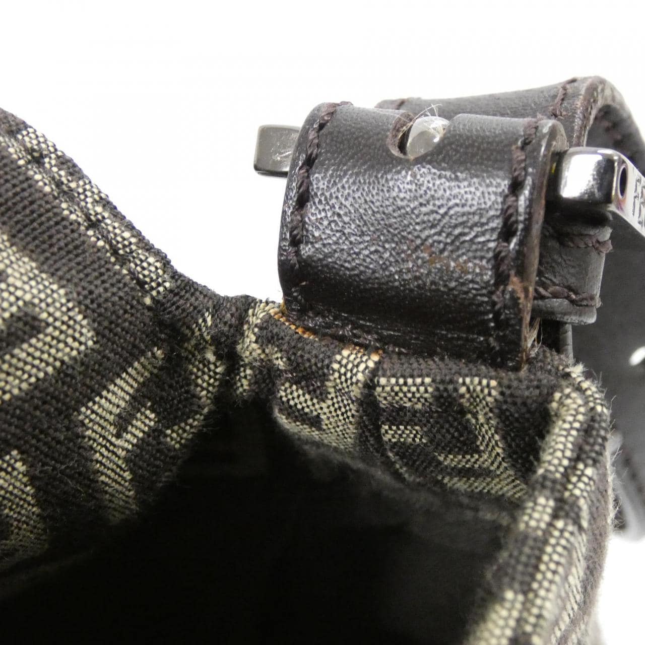 【ヴィンテージ】フェンディ マンマ バゲット 8BR001 JQ4 ショルダーバッグ