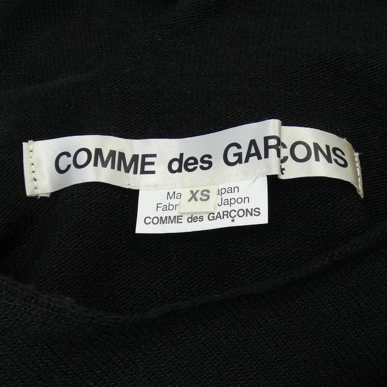 コムデギャルソン COMME des GARCONS GM-N009 トップス