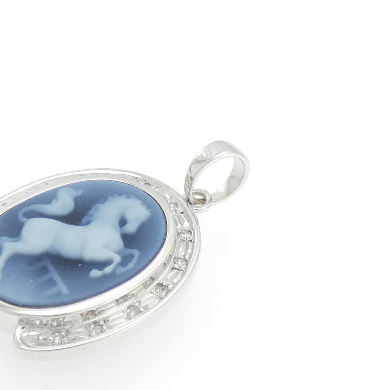 K18WG ホース メノウカメオ ペンダント