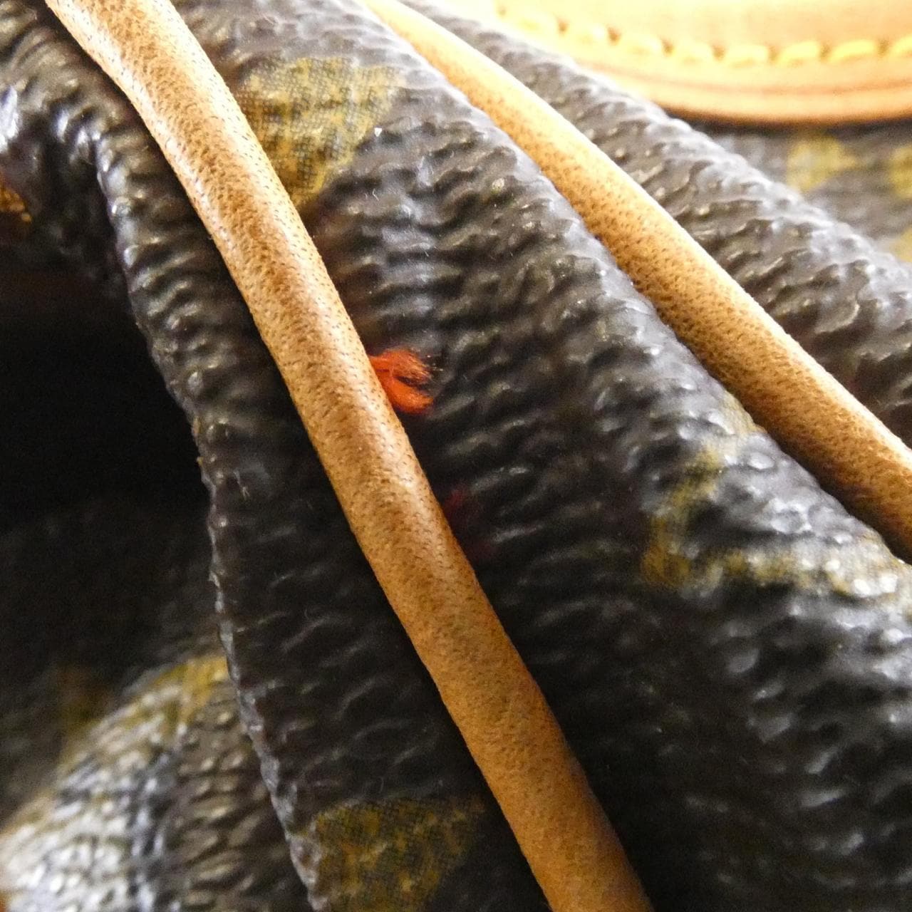 ルイヴィトン モノグラム ソミュール 30cm M42256 ショルダーバッグ