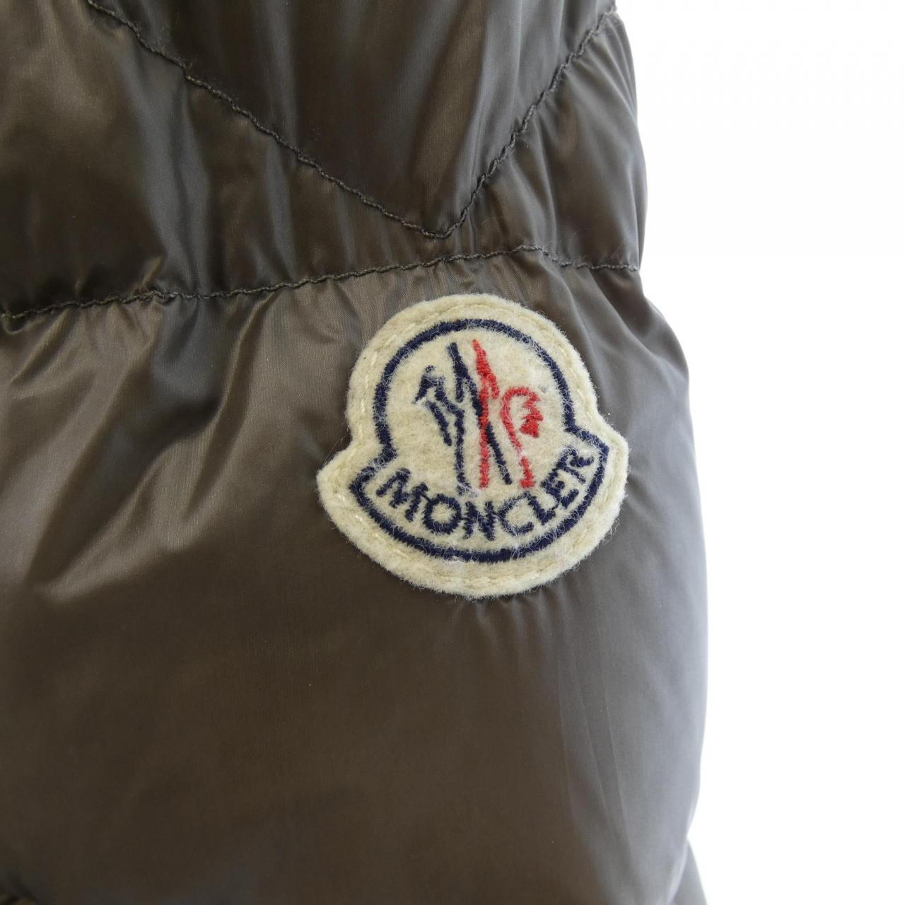 モンクレール MONCLER ダウンジャケット