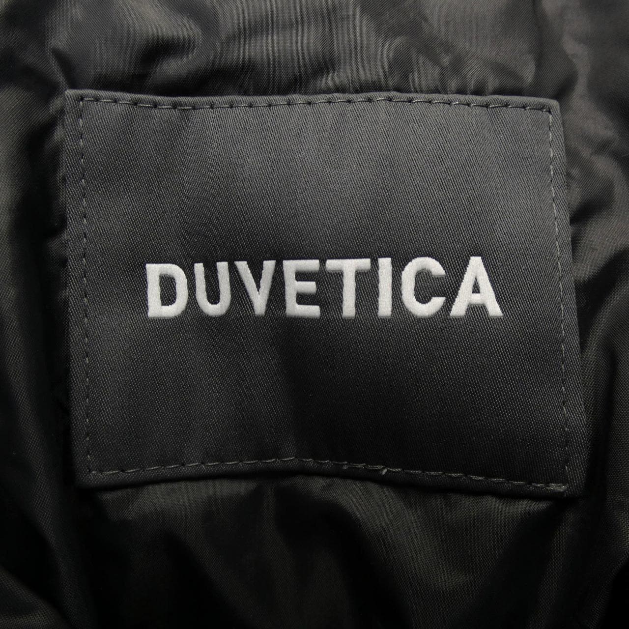 デュベティカ DUVETICA DYONDUE ダウンジャケット