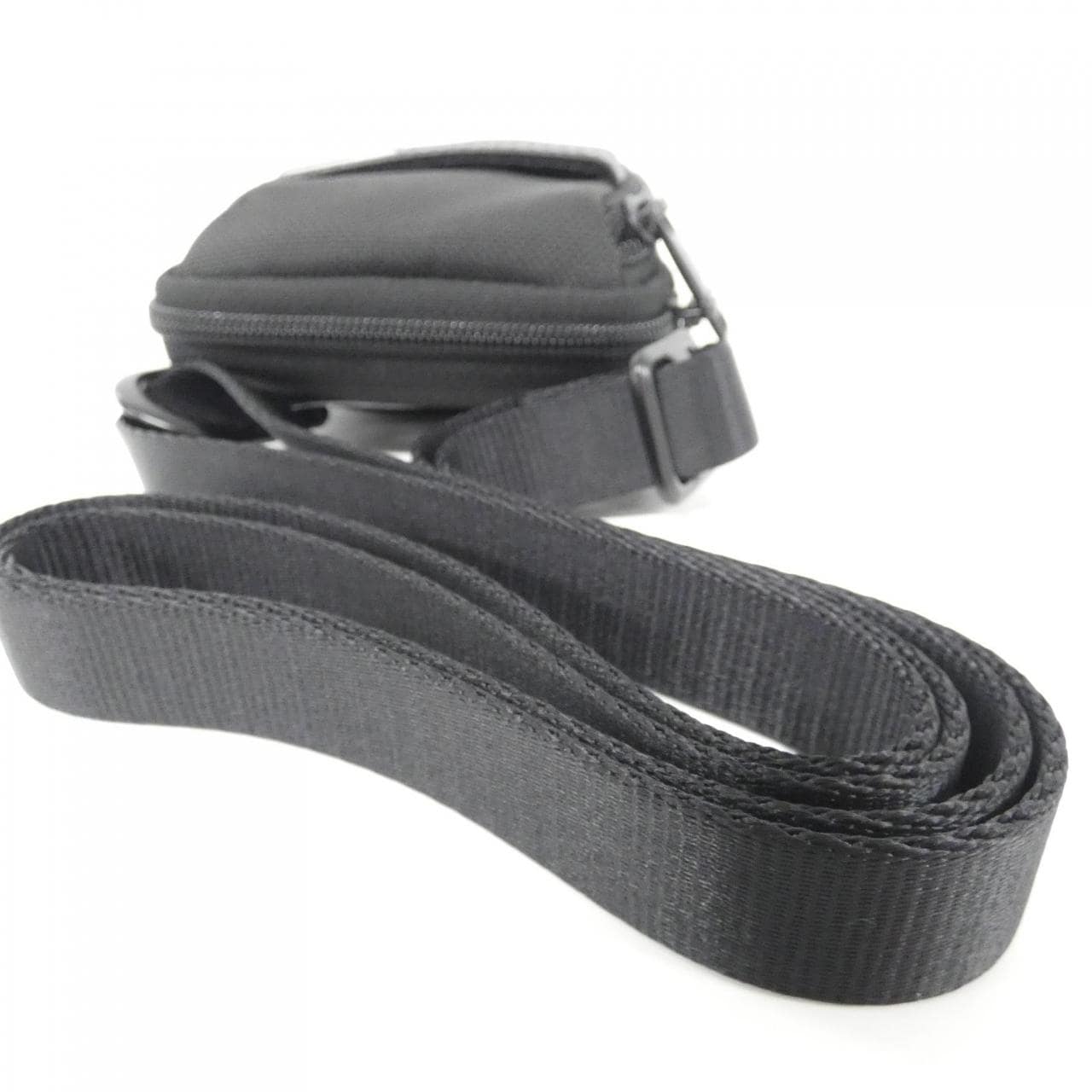 【新品】トゥミ ALPHA SMALL CROSSBODY POUCH 1445901041 ショルダーバッグ