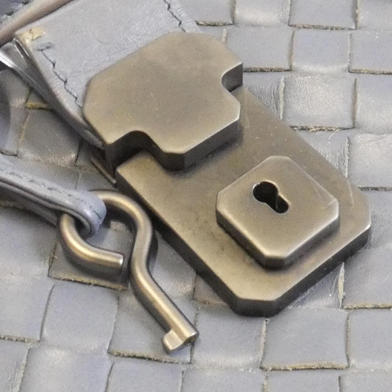 ボッテガヴェネタ バッグ