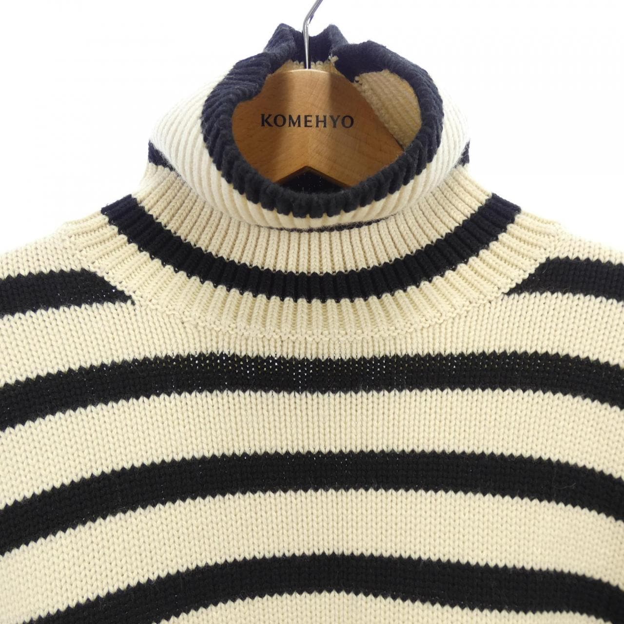 トーテム Toteme 22-080-587-0002-3-0 ニット