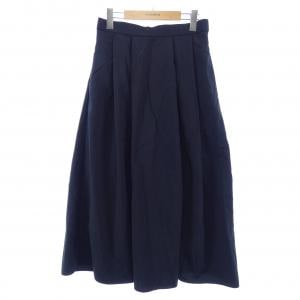 ニジュウサンク 23区 スカート