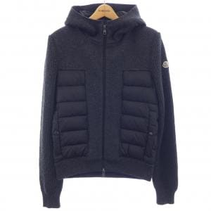 モンクレール MONCLER ダウンジャケット