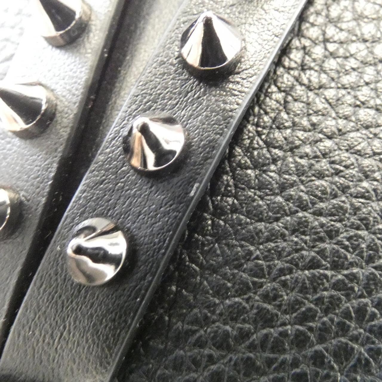 クリスチャンルブタン CABATA N/S MINI 1215096 バッグ