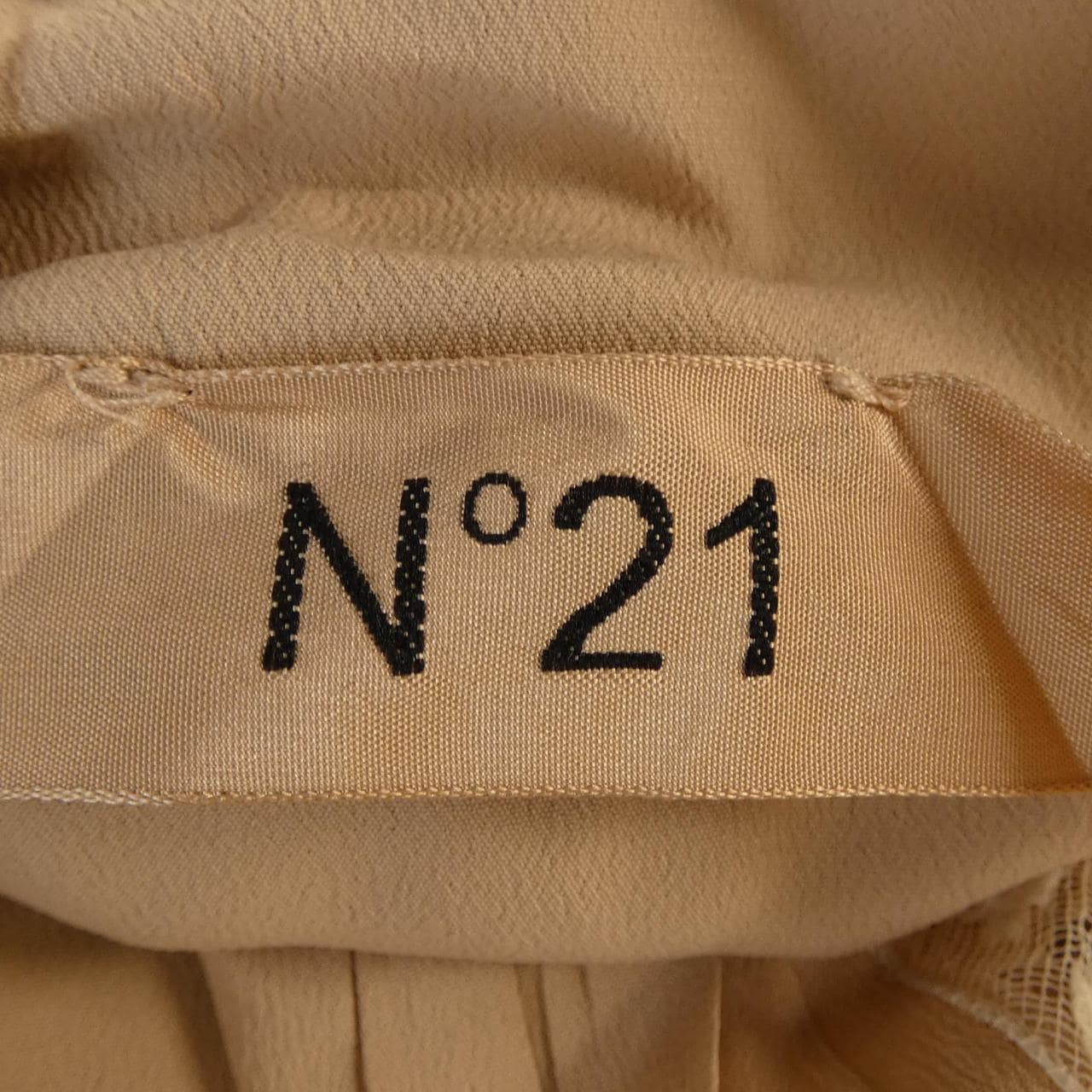ヌメロヴェントゥーノ N°21 P24IN2M H1315111 ワンピース