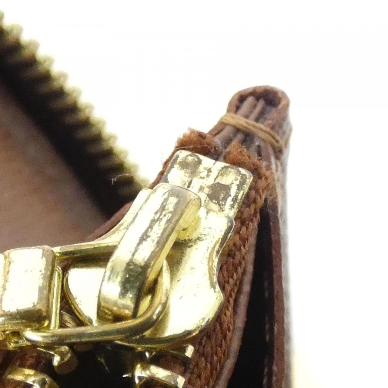 ルイヴィトン モノグラム ジッピー ウォレット M42616 財布