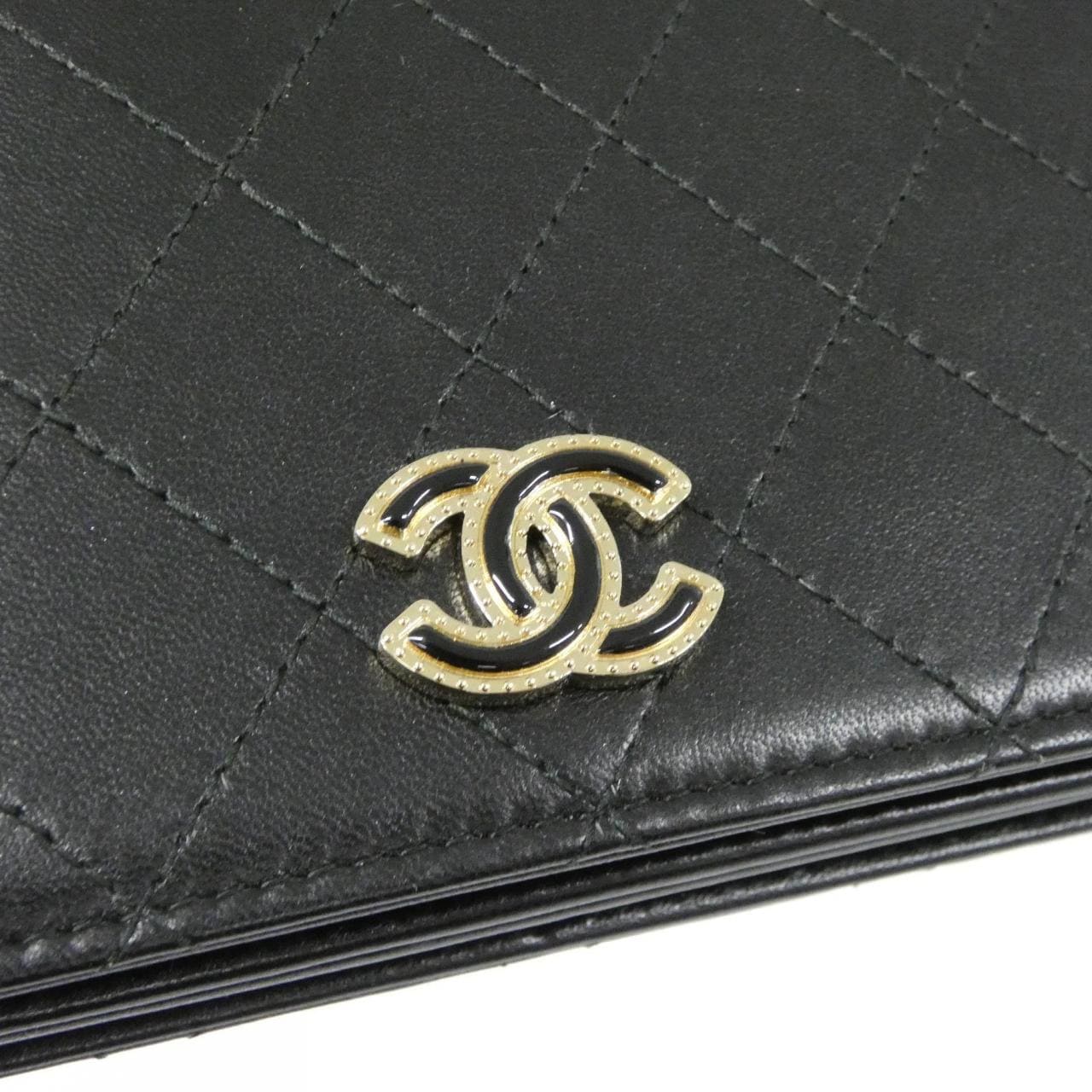 シャネル 84327 チェーンウォレット