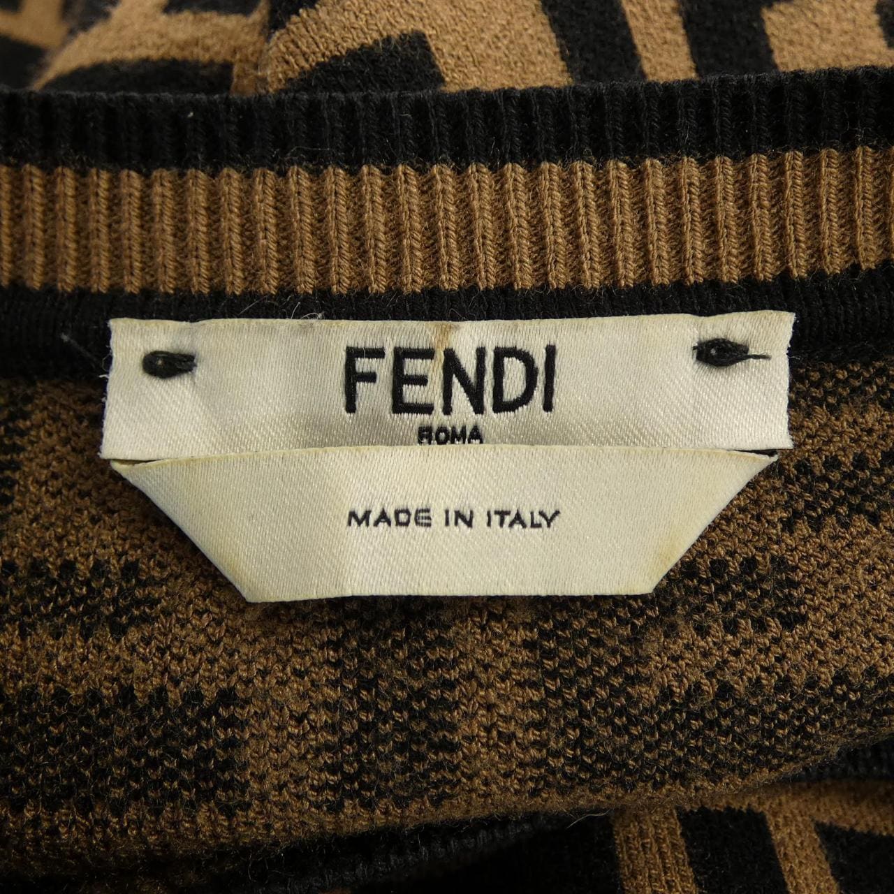 フェンディ FENDI FFモチーフ FZY703 A5QG ニット