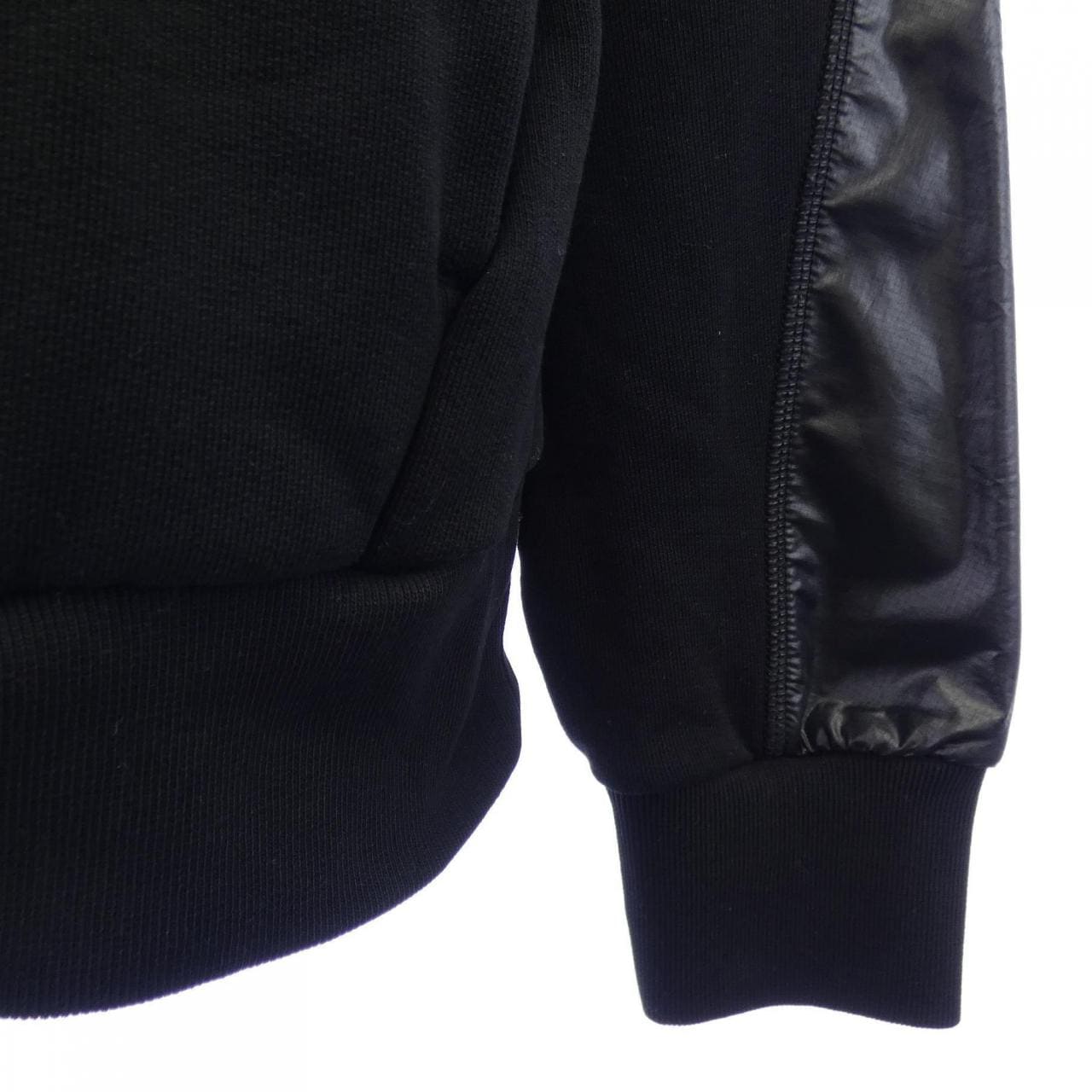 モンクレール MONCLER 120938G00008 パーカー