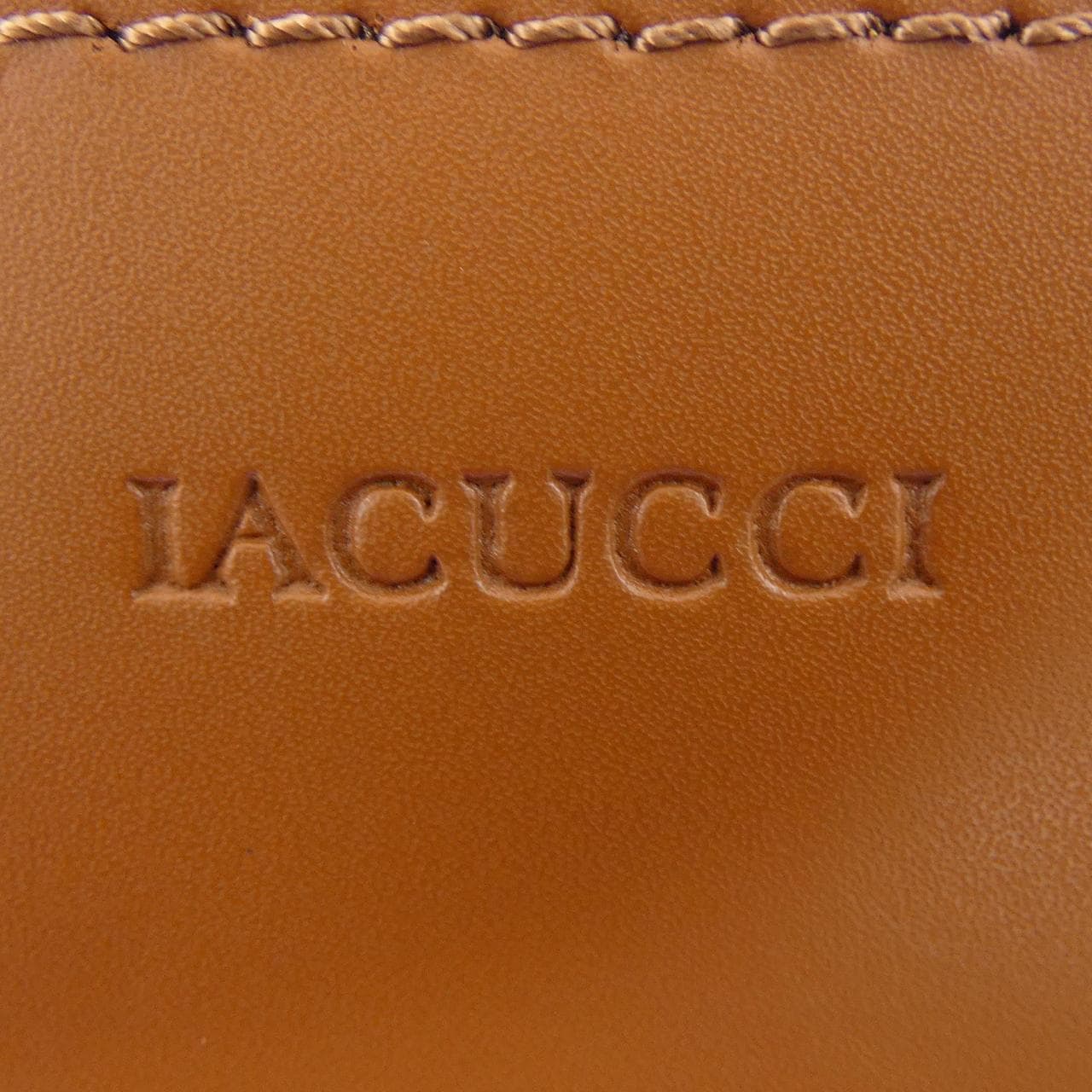 イアクッチ IACUCCI POUCH