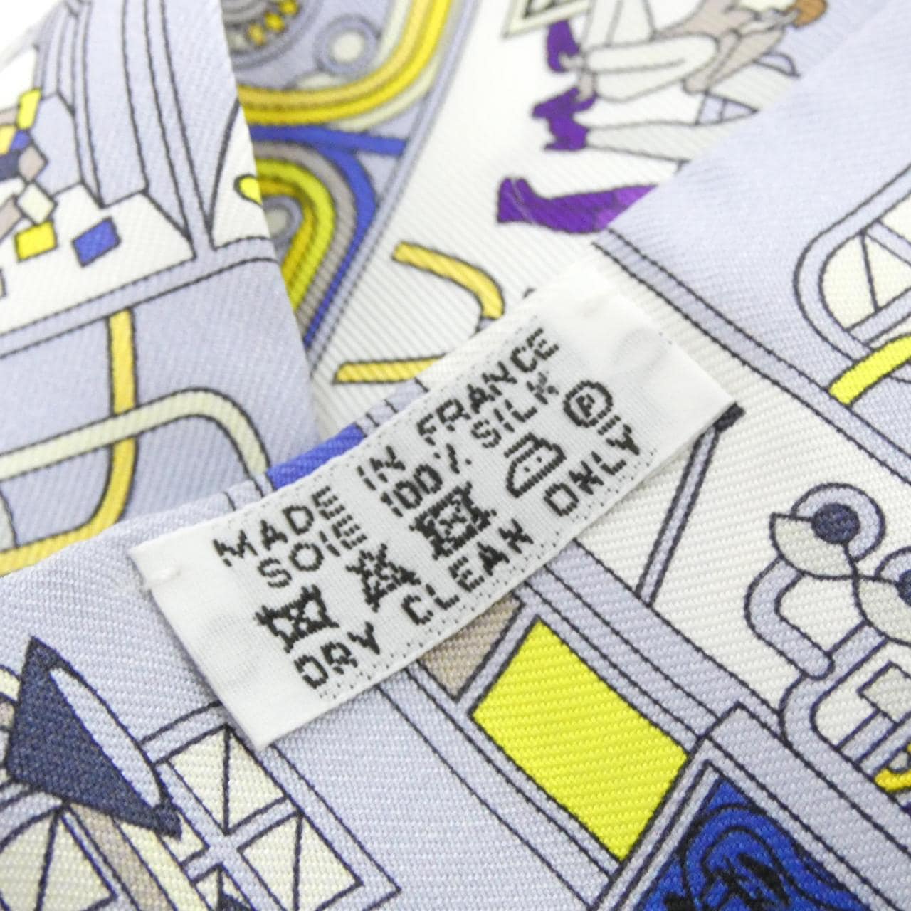 エルメス LA MAISON DES CARRES ツイリー 062941S スカーフ