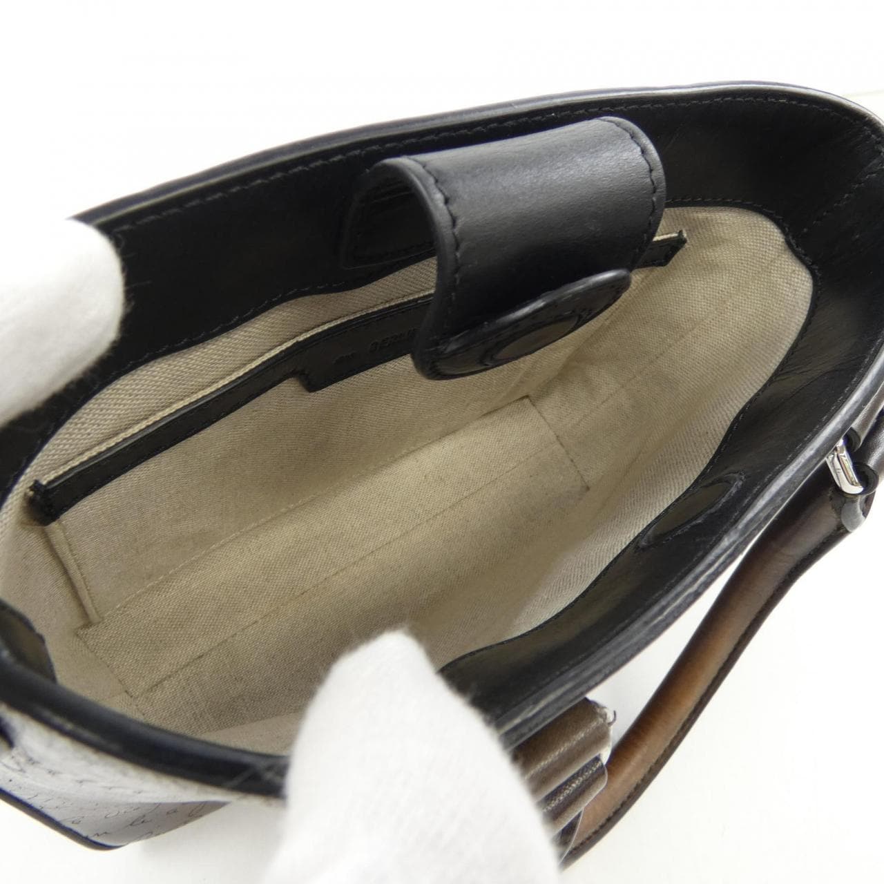 ベルルッティ Berluti トゥジュールガリバースクリットレザー BAG